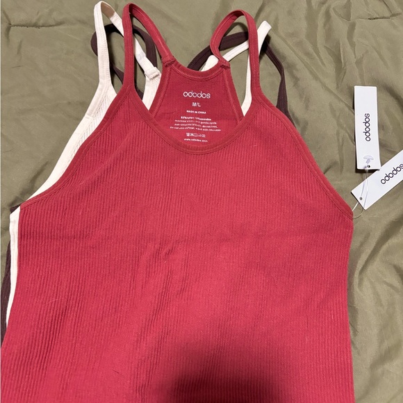 Three pack Amazon tanks - Picture 3 of 5